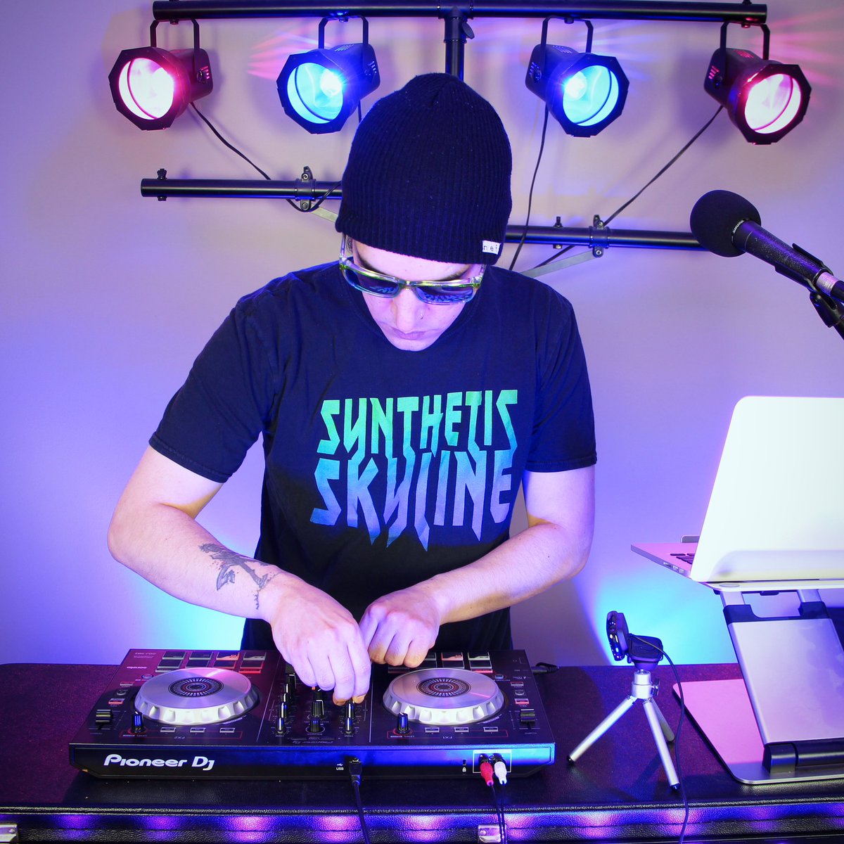 SyntheticSky's tweet photo. Throwin down some dubstep this Thursday for Rumble Trench live on Twitch at 5pm PST!!
🎧 https://t.co/3qvfBSNIML