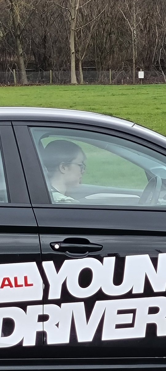 MrsHerbison_'s tweet photo. Mollys young driver experience, she was amazing! @P7MRC_LA @LadyAlicePS https://t.co/m9t1Tha0Fm