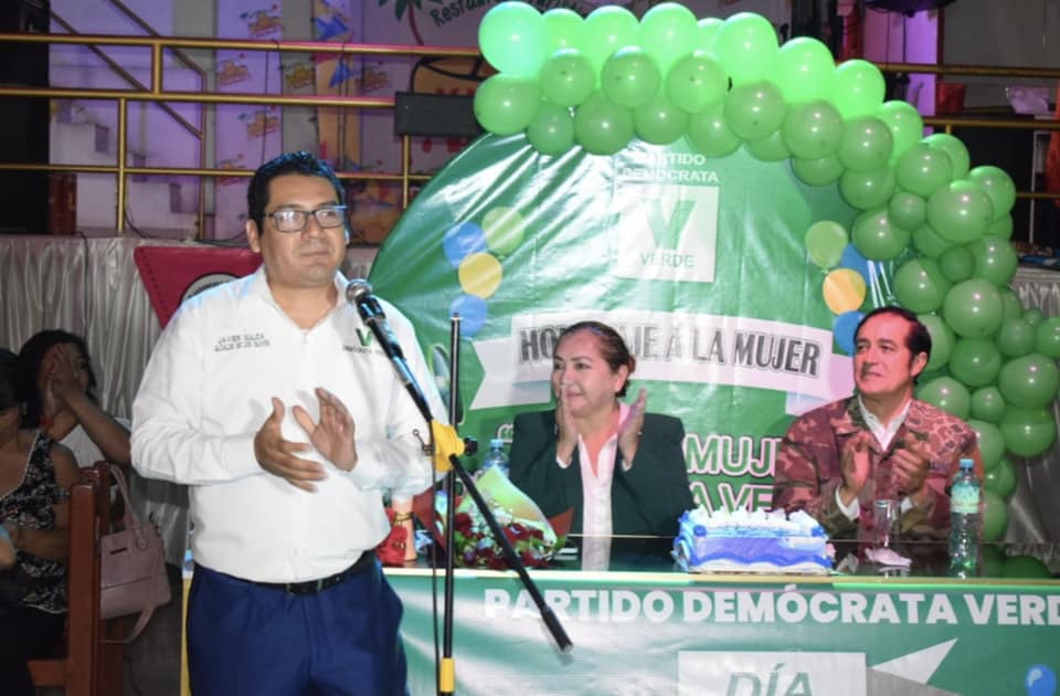 #VamosConTodo #Verdes
Con nuestros representantes distritales de Lima Norte.
#DemocrataVerde #AlexGonzales #OlaVerde #OlaVerdeImparable #SomosVerdes #FamiliaVerde
