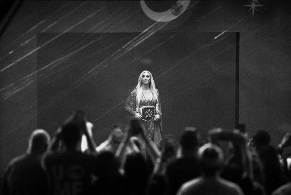 RyanLoco's tweet image. 📸🎞️ || 👑 @MsCharlotteWWE on @ILFORDPhoto #hp5 pushed to 1600