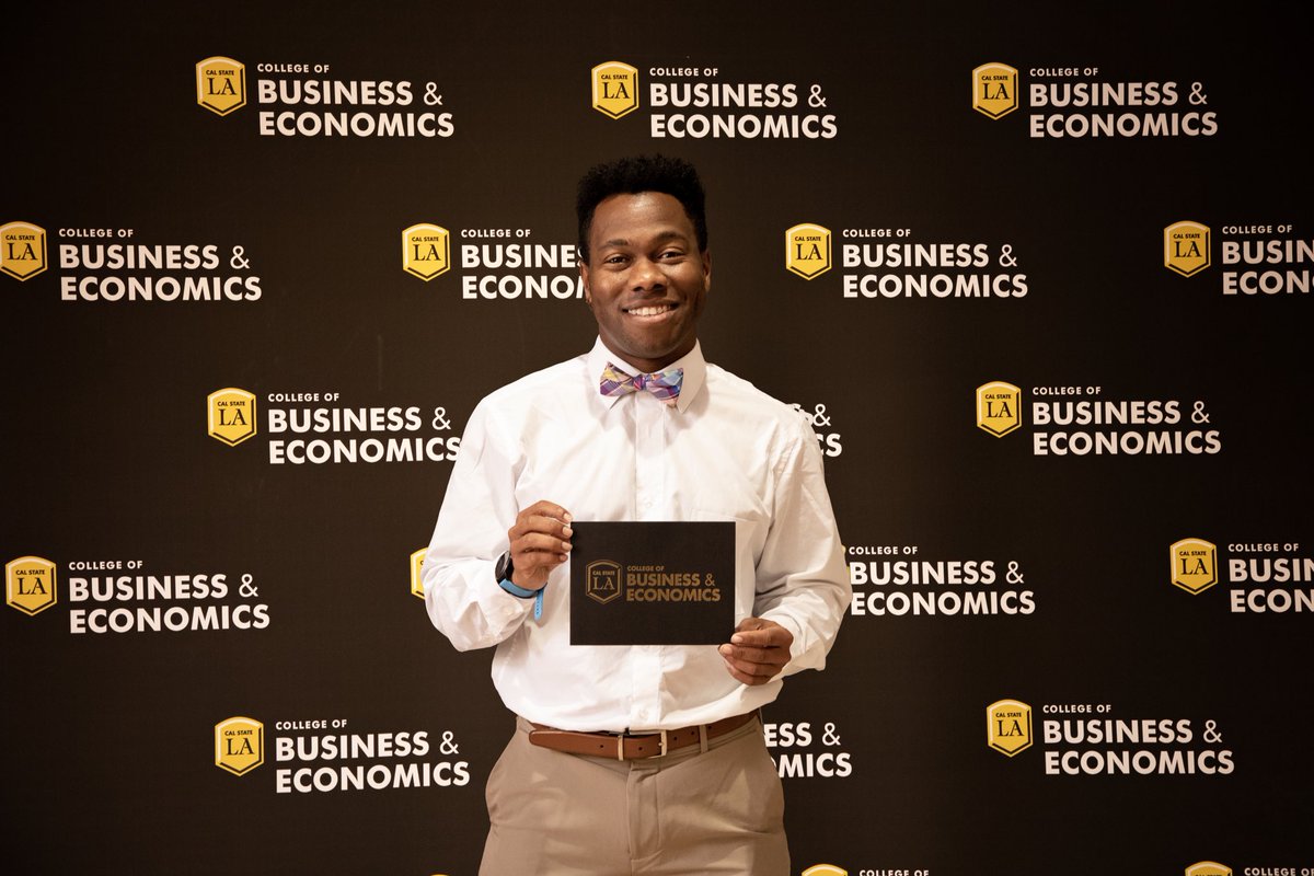 JTChestnut's tweet image. Thank you to the College of Business and Economics @calstatela for recognizing my Dean's List achievements from Spring and Fall 2022.  Your boy worked hard for that 4.0 GPA! 📚🙋🏾‍♂️ #BlackBoyJoy #BlackAndEducated #WeAreLA