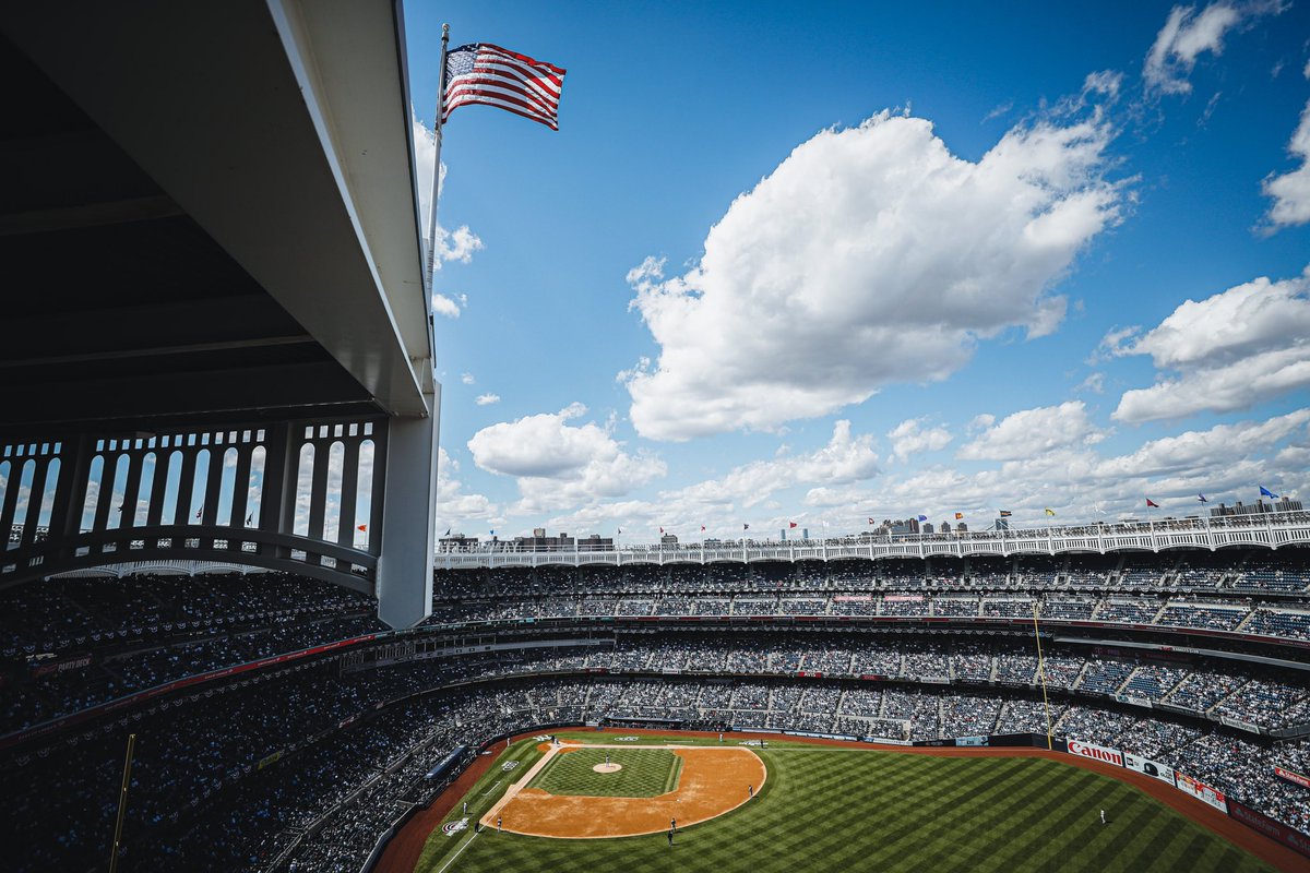 Yankees's tweet photo. 24 Hours ⏳ https://t.co/QSXQXYvqqw