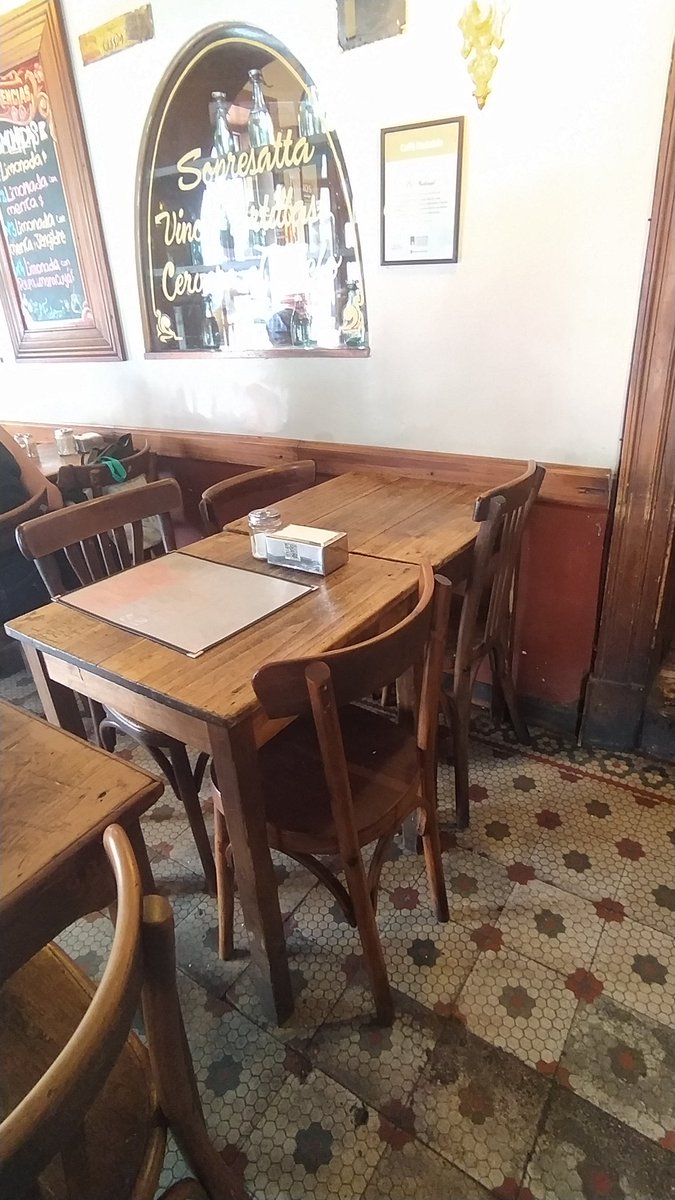 tomokoargentina's tweet photo. #昼ごはん　#ElFederal #santelmo https://t.co/fIYvKomagK