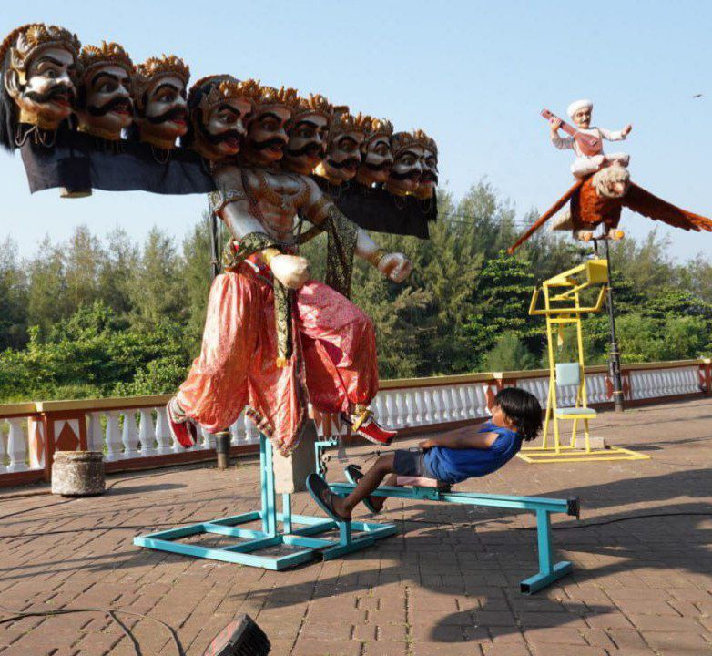 SrikantMatrubai's tweet photo. Diptej Vernekar turned the local outdoor gym into an inspiration by installing colourful Hindu epic characters
These artifacts turned the gym into an interactive experience, increasing awareness & fun quotient in addition to new interest in #Epics
Must See!
#InspringIndian #Goa https://t.co/6IbZBJg6eA