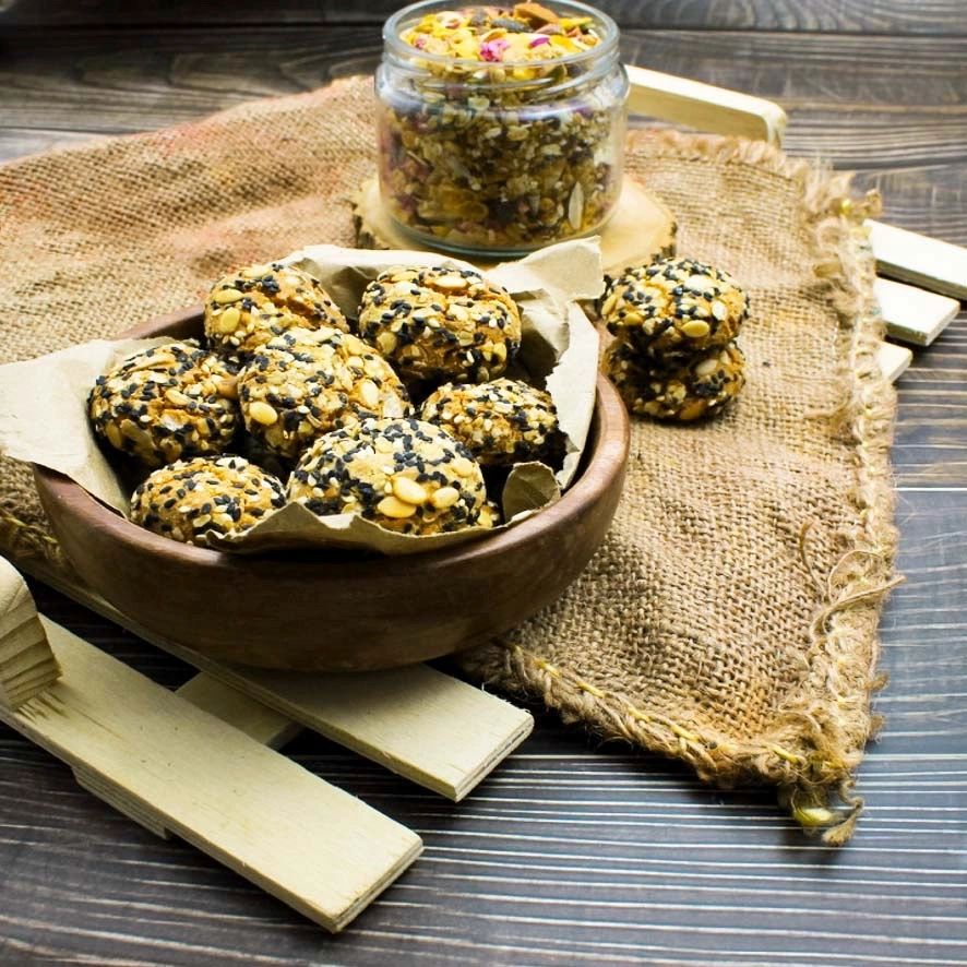 MaheshBudhrani6's tweet image. Healthy Trends, 7-seeds MultiGrain Jaggery Cookies... Goodness of Healthy Seeds, MultiGrain Flour, Jaggery as sweetener. 
#multigrain #mixseeds #7seeds #healthyseeds #jaggery #cookies #biscuits #baked #healthybakery #jiomart #sellerjiomart #relianceretail

jiomart.com/p/groceries/7-…