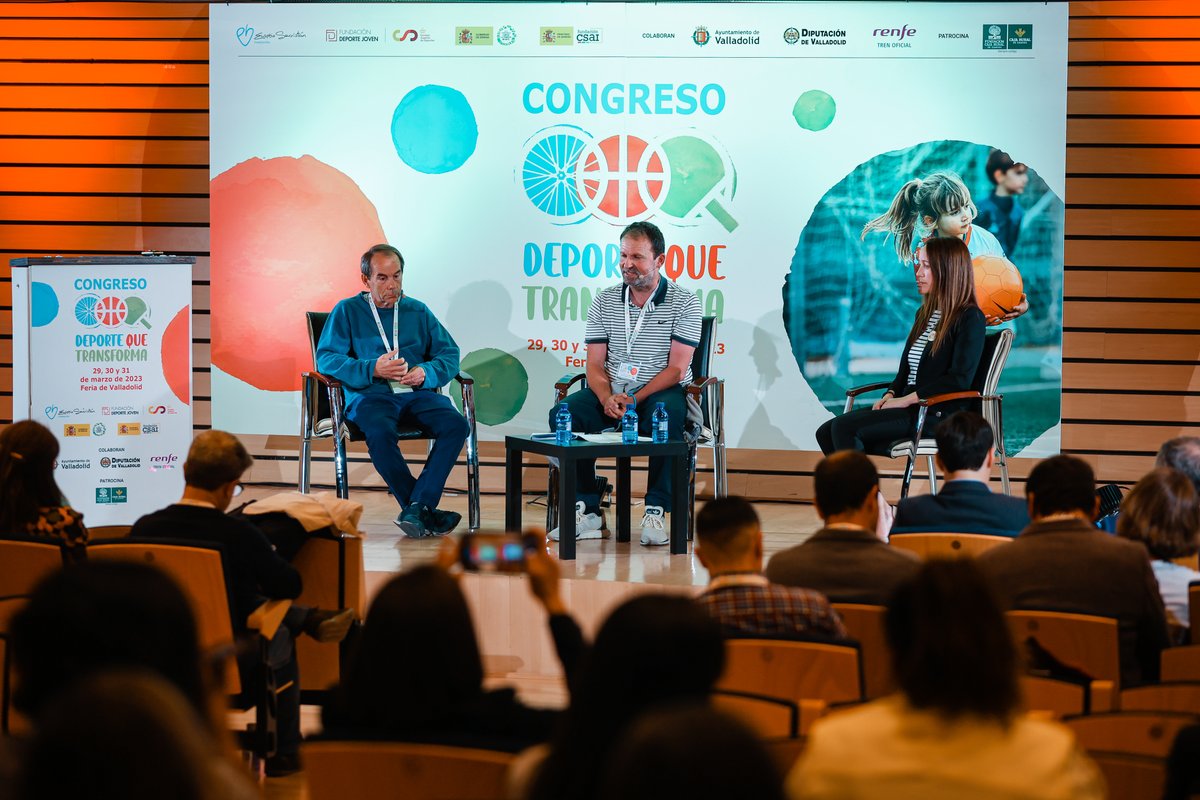 fundaciondepjov's tweet photo. 🗣️ Iñaki Alonso: “El deporte puede ser el único momento en el que alguien se agarre para seguir viviendo y no somos conscientes de ello. Tenemos que reclamarlo.”

#DeporteQueTransforma

@comisionadoPI @ESFundacion @fundaciondepjov @deportegob @CsaiFundacion @AthleticClub https://t.co/6Py8Wyn0lz