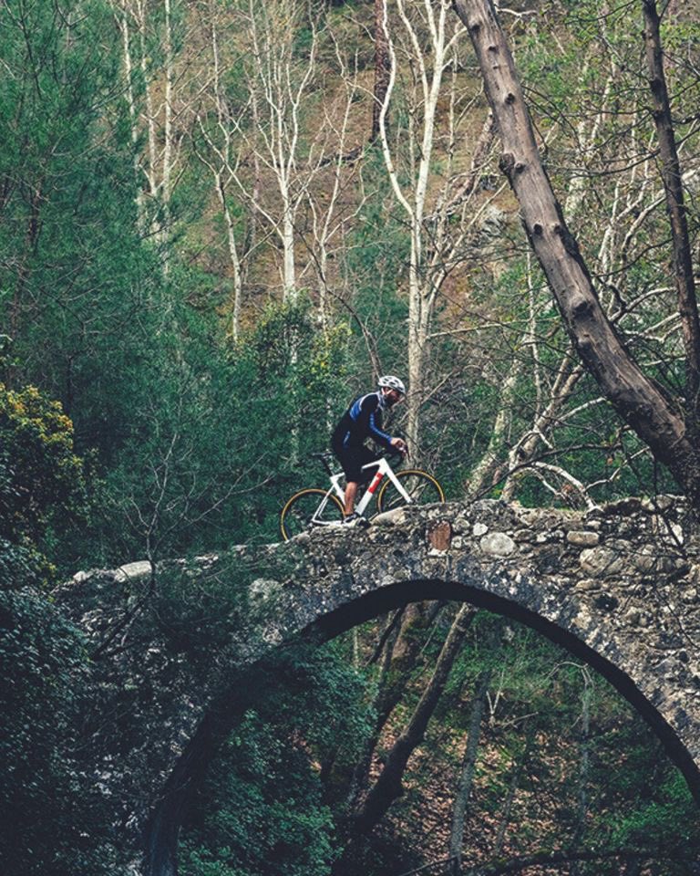 CyprusAeropolis's tweet photo. Adventure, tranquillity, history, exercise, and contact with nature – all en route!
Read more here https://t.co/1CfAx6GRz9
#HermesAirports #CyprusAirports #WelcomeMagazine #Cyprus https://t.co/73b0Hy3WWR