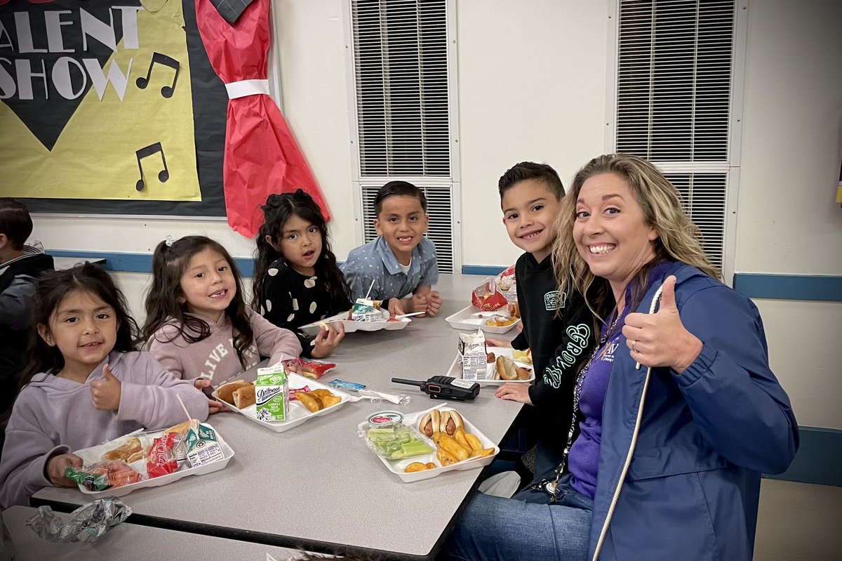 My compliments to the Chefs!  Thank you, VVUSD Food Services for a great lunch with our Kinder and TK Thunderbirds today! <a href="/ValVerdeE_VVUSD/">ValVerdeE_VVUSD</a>