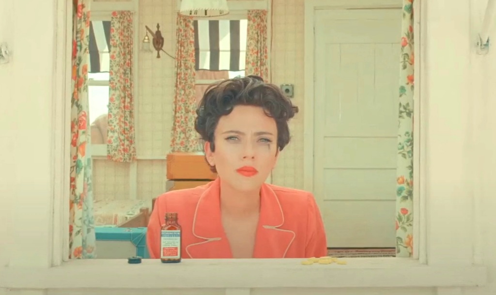 Wes Anderson Puts Together His Most Star-Studded Cast Yet (Hanks! Robbie! Johansson!) In The ‘Asteroid City’ Trailer dlvr.it/Slgth4