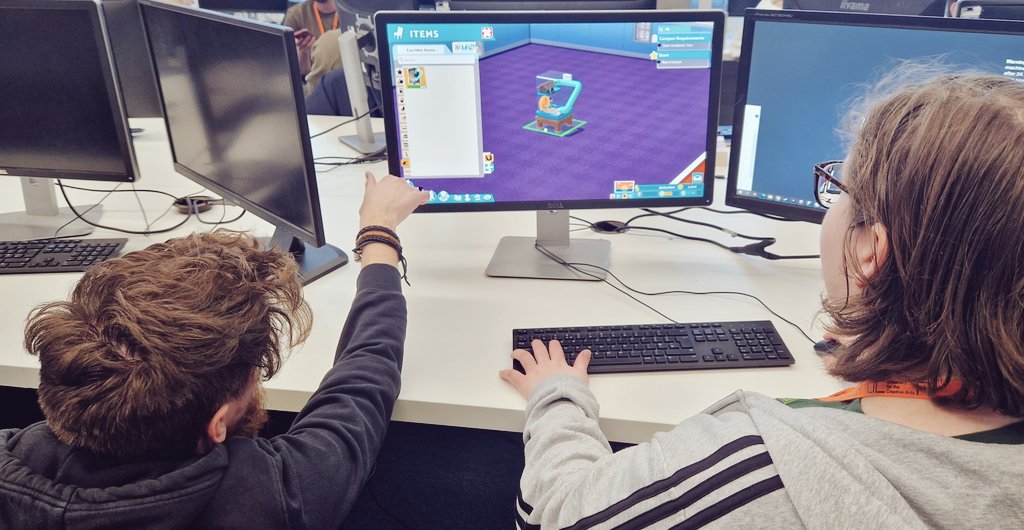 UCAGames's tweet photo. Many thanks to @SEGA @TwoPointStudios for coming to @UniCreativeArts to support the Yr1 #games students working on the Client Brief unit.

The @TwoPointStudios team were fantastic #mentors to our #nextgen talent @UCA_CGA.

#gamedev #Unity @modiohq https://t.co/EGFCuO1Kry