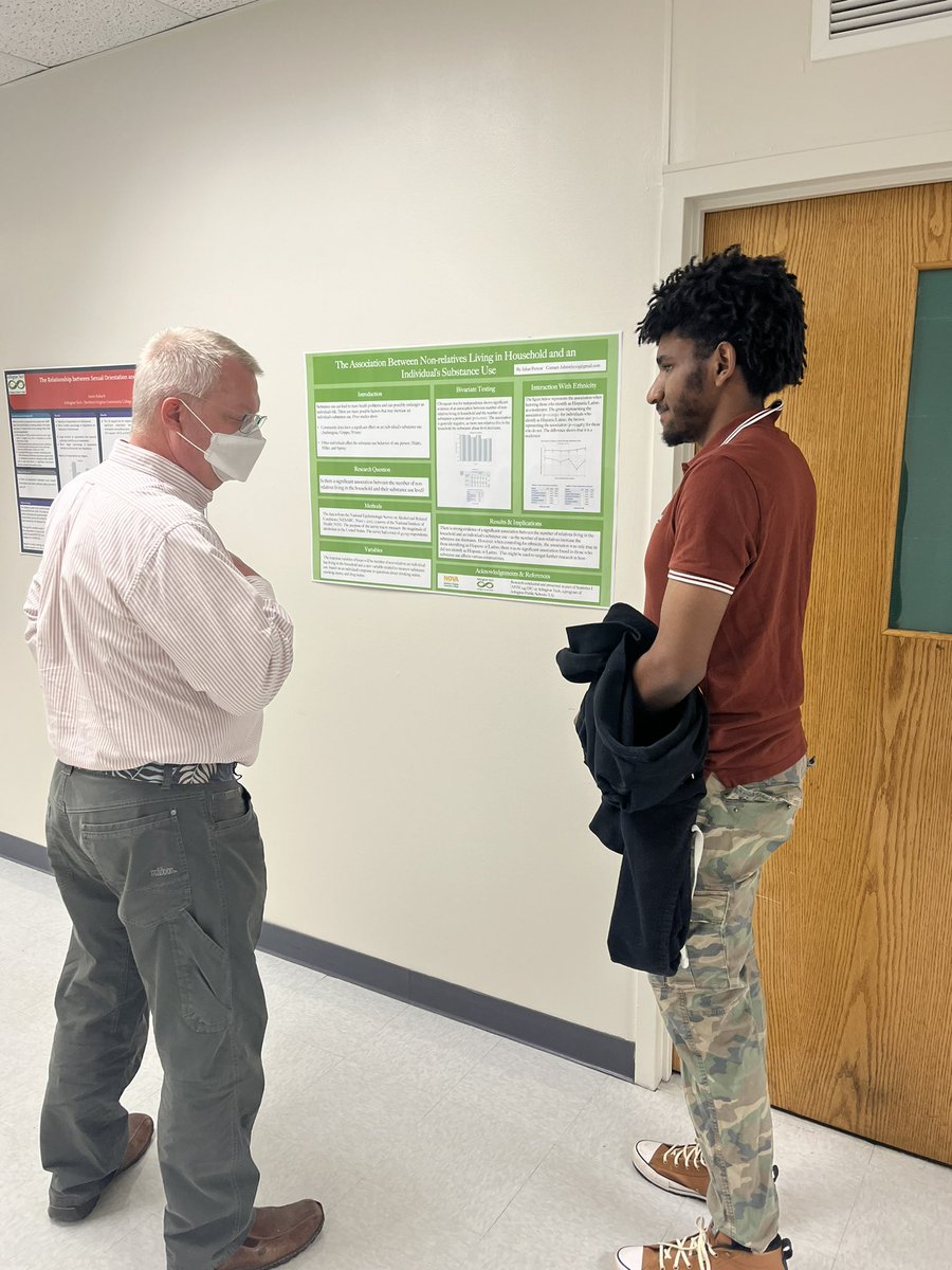 arlingtontechcc's tweet photo. DE Stats presented original research at NOVA’s Alexandria campus yesterday. Discussion was outstanding and varied -data ranging from Mars craters to traffic stops to alcohol use to attitudes on guns. Impressive work this year! @APSCareerCenter  @APS_STEM @APSVirginia @APSMath https://t.co/MXEWdJ086l