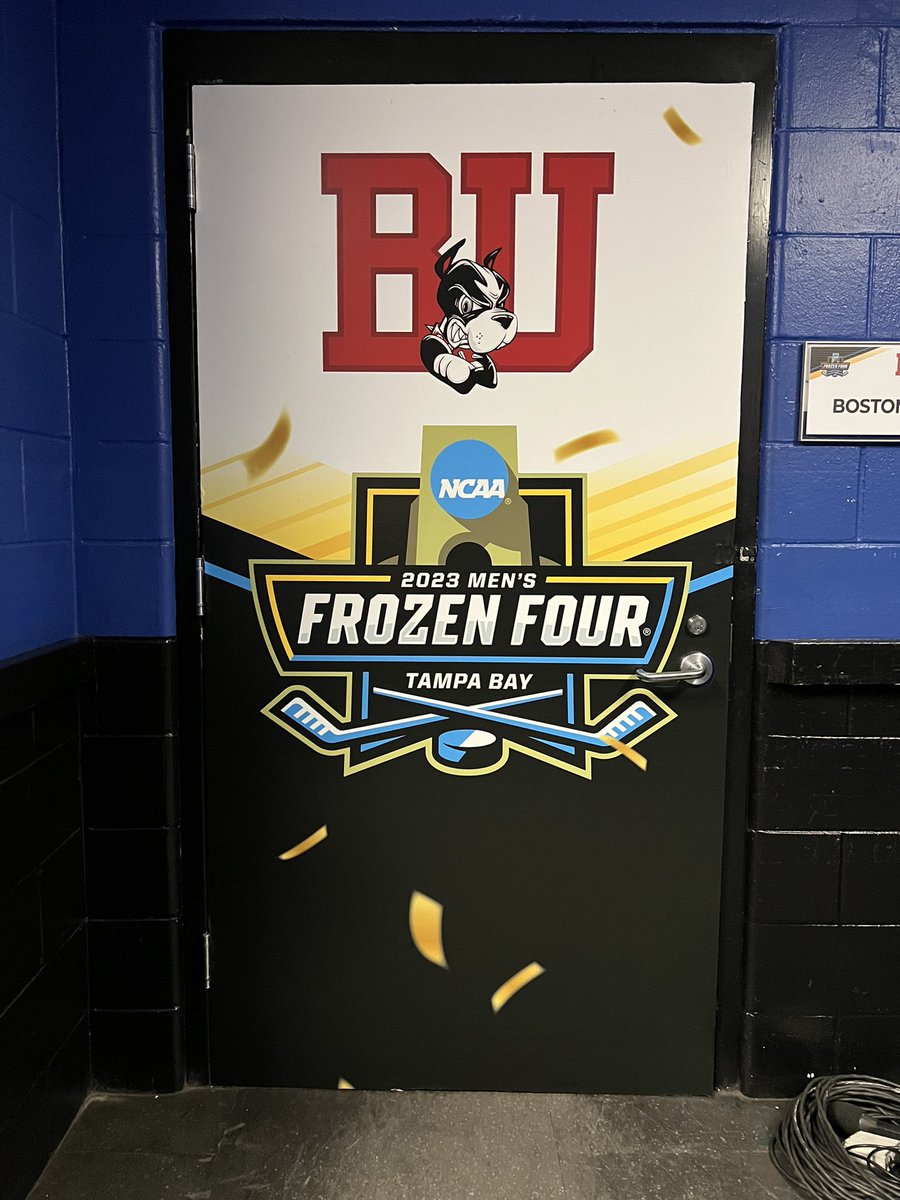 JPB_s's tweet photo. It’s good to be back supporting @TerrierHockey at the #NCAAFrozenFour here in Tampa! #VideoDontSleep https://t.co/cIdzHL2Dvp