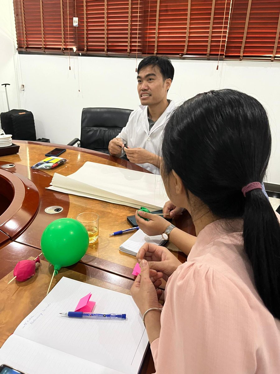 UKA_PEN's tweet photo. First day at Phenikaa University in Ha Noi with @DrSusanMatthews  and @AshworthSH discussing approaches to modernising practicals to increase learning outcomes and reduce assessment with the Pharmacy faculty #pharmacyeducation @UEA_Chemistry @UEAPharmacy https://t.co/qZyNKiZyWI