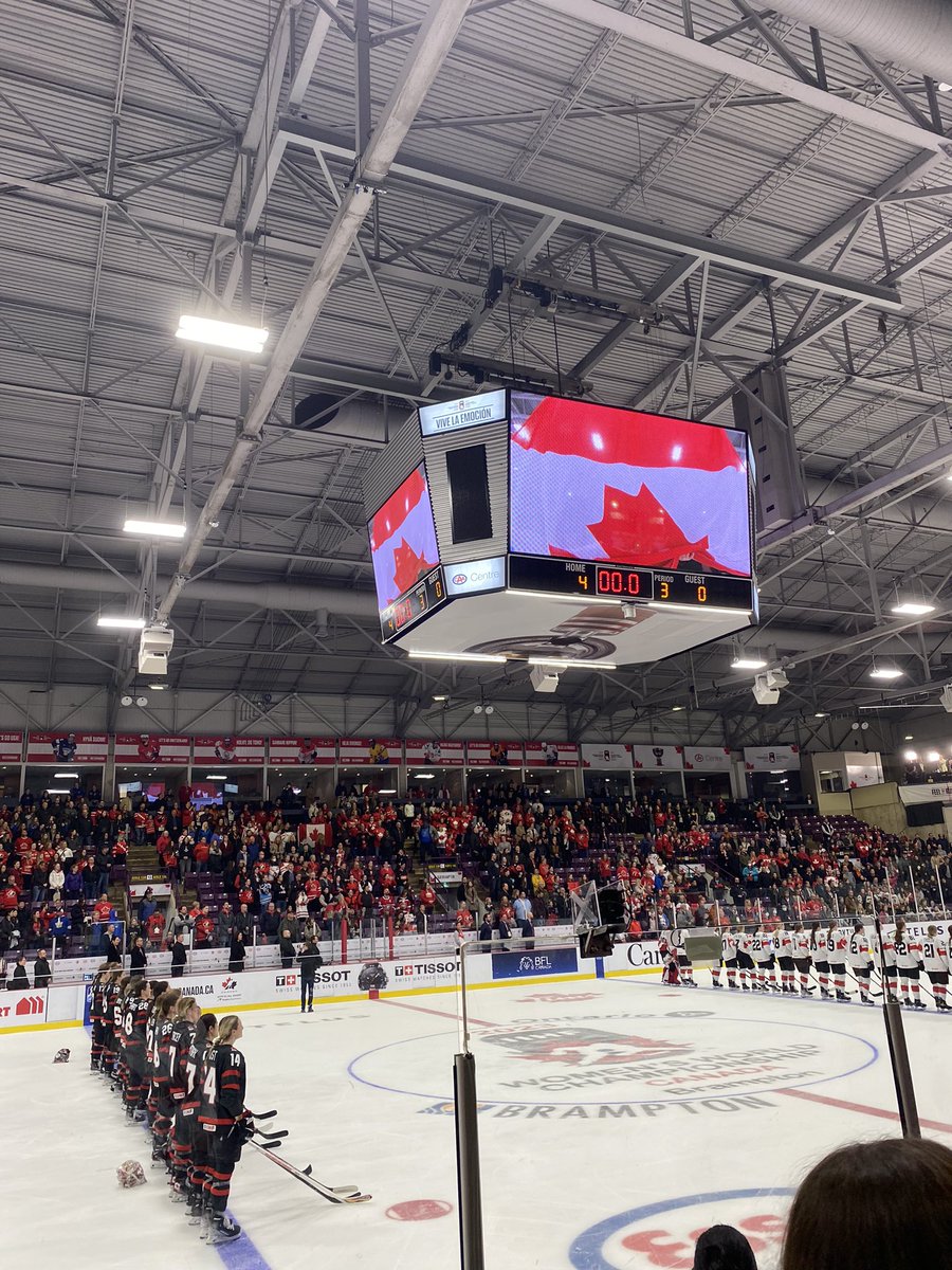 EloraPowell3's tweet photo. Day 1 working with @HockeyCanada and the IIHF at the international women’s hockey championships was a absolute dream come true!!!! And a win for Canada so exciting!! #womensworlds #iihf #womenshockey #hockeycanada https://t.co/Tp8GIKvfKg
