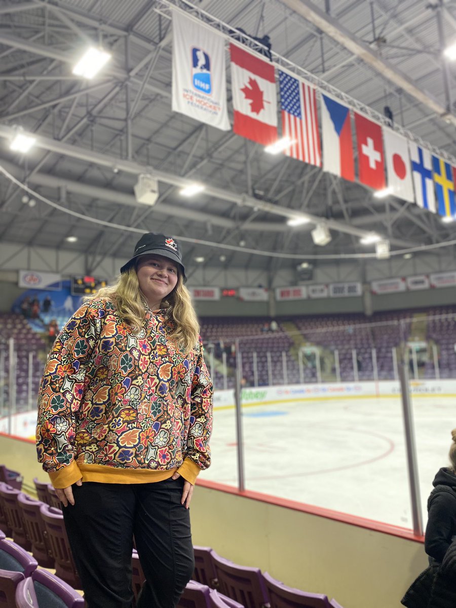 EloraPowell3's tweet photo. Day 1 working with @HockeyCanada and the IIHF at the international women’s hockey championships was a absolute dream come true!!!! And a win for Canada so exciting!! #womensworlds #iihf #womenshockey #hockeycanada https://t.co/Tp8GIKvfKg