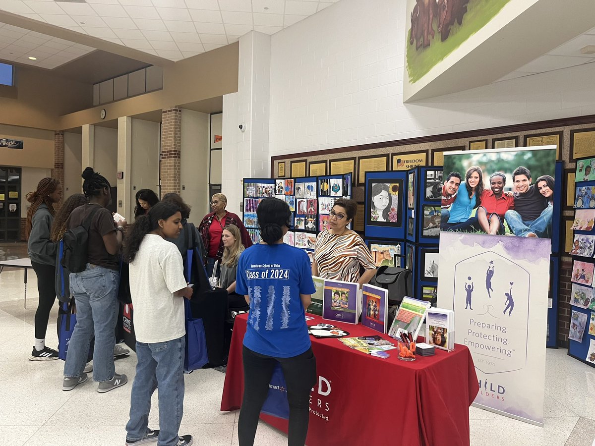 FBISD_HealthPE's tweet photo. Whole Child Health Wellness Fair - Thank you to all the families and students that came out tonight. The vendors and speakers were amazing! #KnowYourImpack https://t.co/adcIEsuhdj