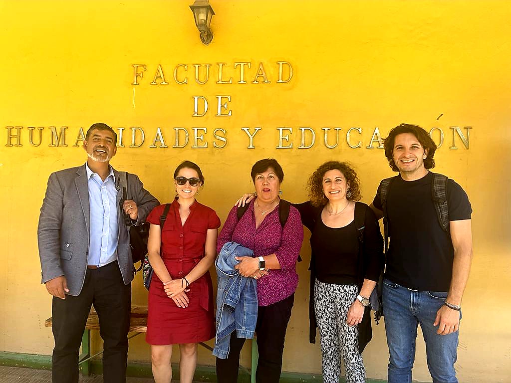 PalmaChillon's tweet photo. Gran jornada académica en la Universidad de Atacama, presentando el proyecto #PACOStudy y el #BiciConecta. Promocionando la movilidad activa, aquí y allá, ahora y siempre. Gracias Maribel Parra Saldias por la invitación. https://t.co/sQzKk4jM03