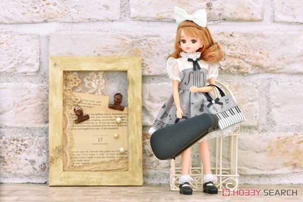 Rika-chan Dress Fun Lesson