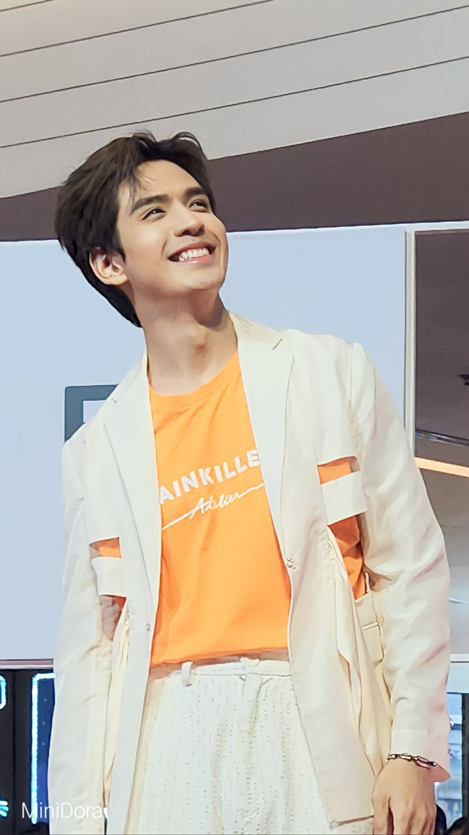 MiniDoraDoraMW's tweet photo. วันพฤหัสสดใสน่าร้าก~🧡🧡🧡
#ฟิล์มธนภัทร #ฟิล์มธนภัทร
#JF_HelloThursday
#7DaysWithJamFilm https://t.co/zmBu5JSxx2