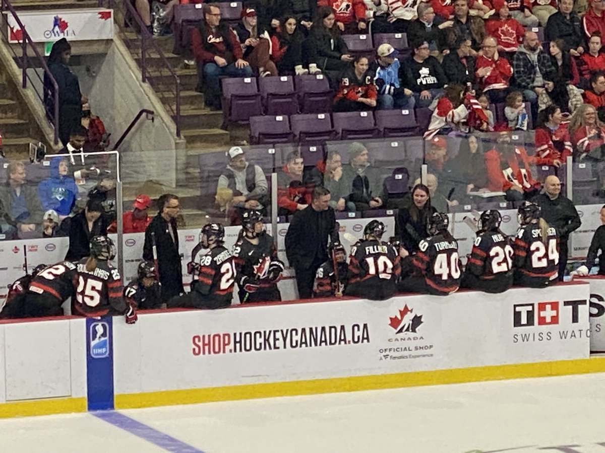 purelymphatic's tweet photo. @natspooner5 had a great time watching the most amazing ladies in hockey!! Congratulations on the win https://t.co/8rMMOSByU5