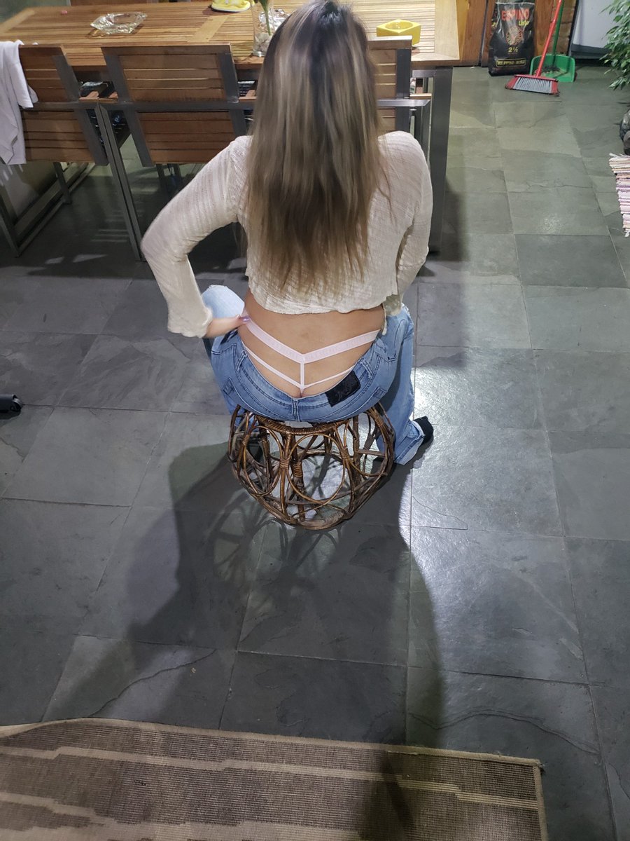 MayhiaR's tweet photo. Encontre 2 mas del mismo dia de las fotos anteriores, se las dejo aca a ver si les gustan... recuerde si quiere me sigue o me da su rt 💕💕💋 https://t.co/bS8deCggs4