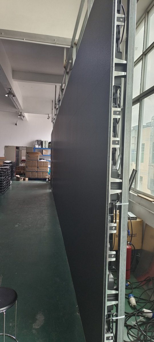 abbyleddisplay's tweet image. Indoor P2.5 led screen
Cabinet 640*640mm
100SQM in stock
Fast sgipping
Welcome any inquires.
WhatsPP/wechat:+8613828816997
#ledpanel #leddisplayscreen #indoorled #Digitalledscreen #