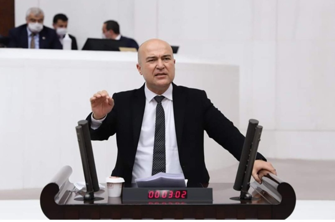 CemalAHN7's tweet photo. #AstsubayınaSahipÇık
Sn. @CHPMuratBakan
Keşke bu hayatta senin gibi daha çok insan olsaydı. Hayat, o zaman daha anlamlı olurdu.
Sen gönlünü ferah tut! Ne mutsuz edip gülen, ne de aldığı ahları ödemeden ölen var bu hayatta.. ilahi Adalet. 
Sonsuz şükranlarımı sunuyorum. https://t.co/0Dem8Bxea4