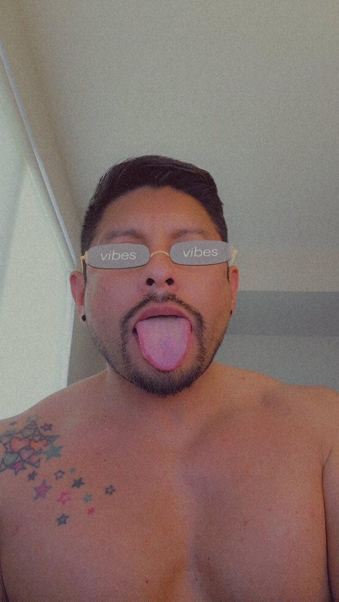 djMe's tweet photo. Who vibes, I vibe. #vibin #superbro #gayverse #snapchatexposed #snapchatboys #twunk #snapgay https://t.co/uykHXvjMGl