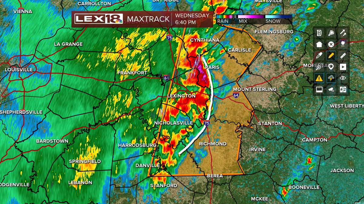BillMeck's tweet photo. Severe T-Storm Warning continues until 7:00 for Fayette and many other counties in central Kentucky. MaxTrack Live Dopple is showing a bow echo indicating damaging wind potential from near Paris, to west of Winchester into Madison County. Stay Weather Aware
#lex18stormtracker https://t.co/pr9y6iWpeH