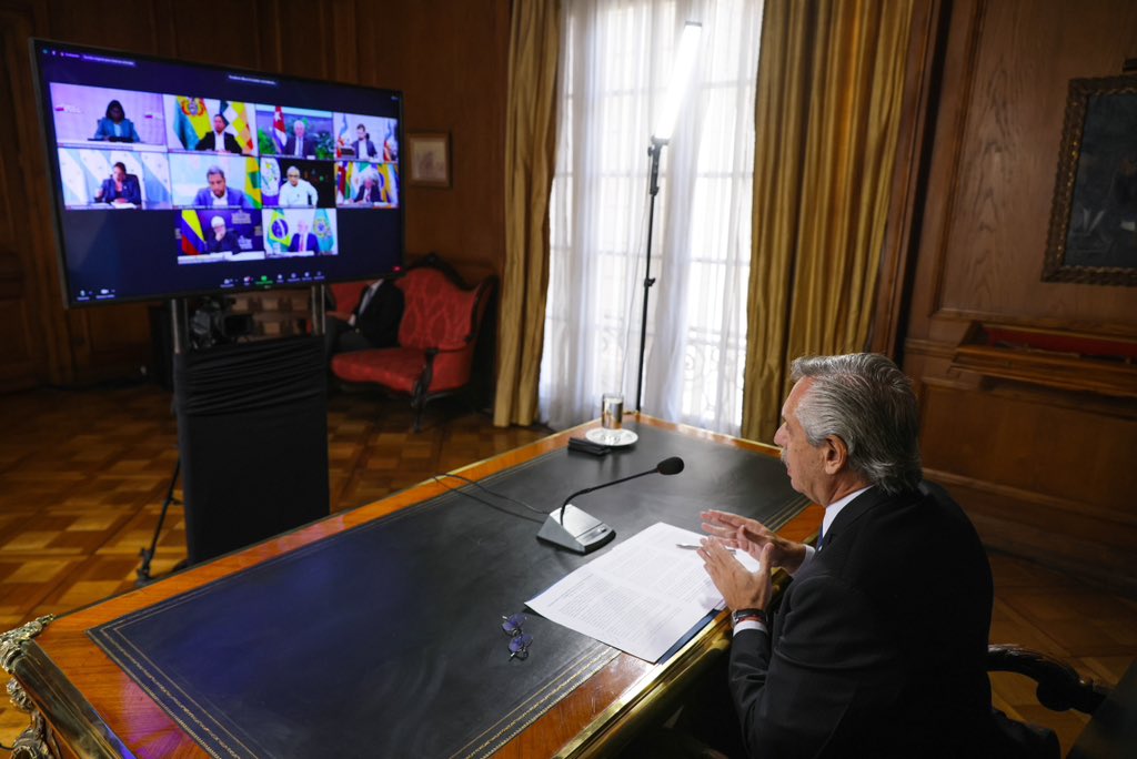 Alberto Fernández tweet media