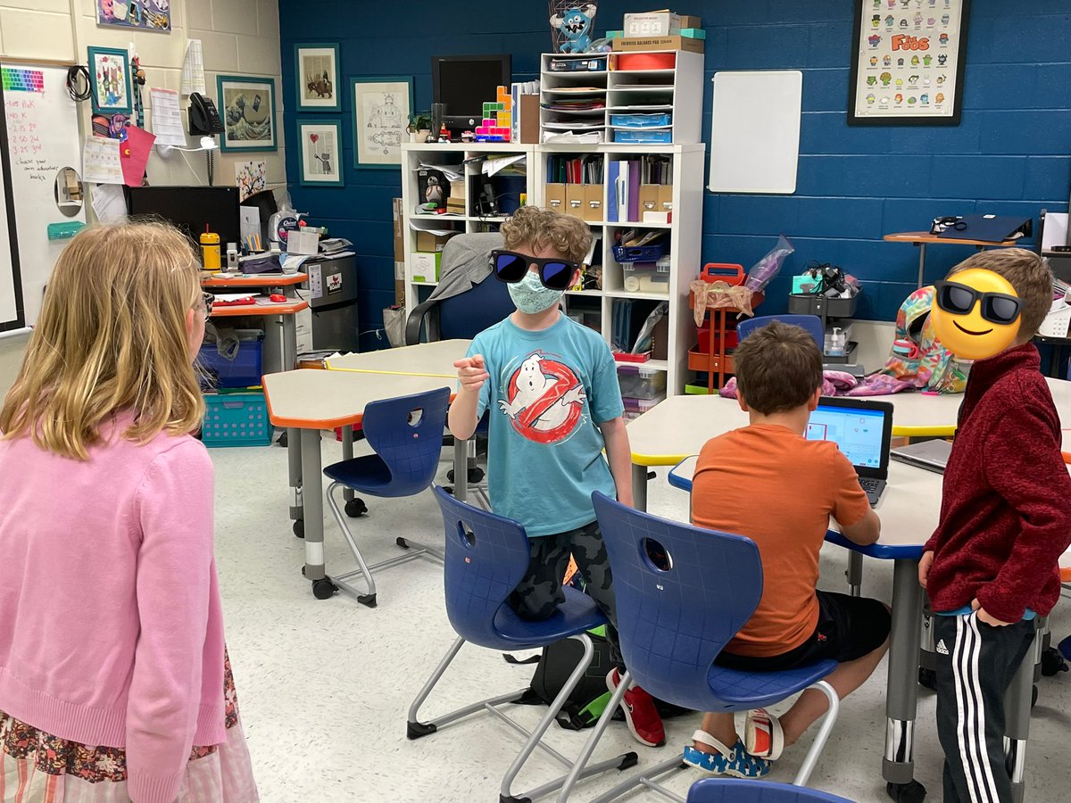 MrsPealo's tweet photo. What a super surprise to see my former #GreatComputerChallenge team member drop in on our GCC practice today! This brilliant 4th grader dove right in mentoring the 3rd graders with sincerity, poise, and grace. Did I mention we compete against her new team this year? #isleLEAD https://t.co/KxCLFkd8ic