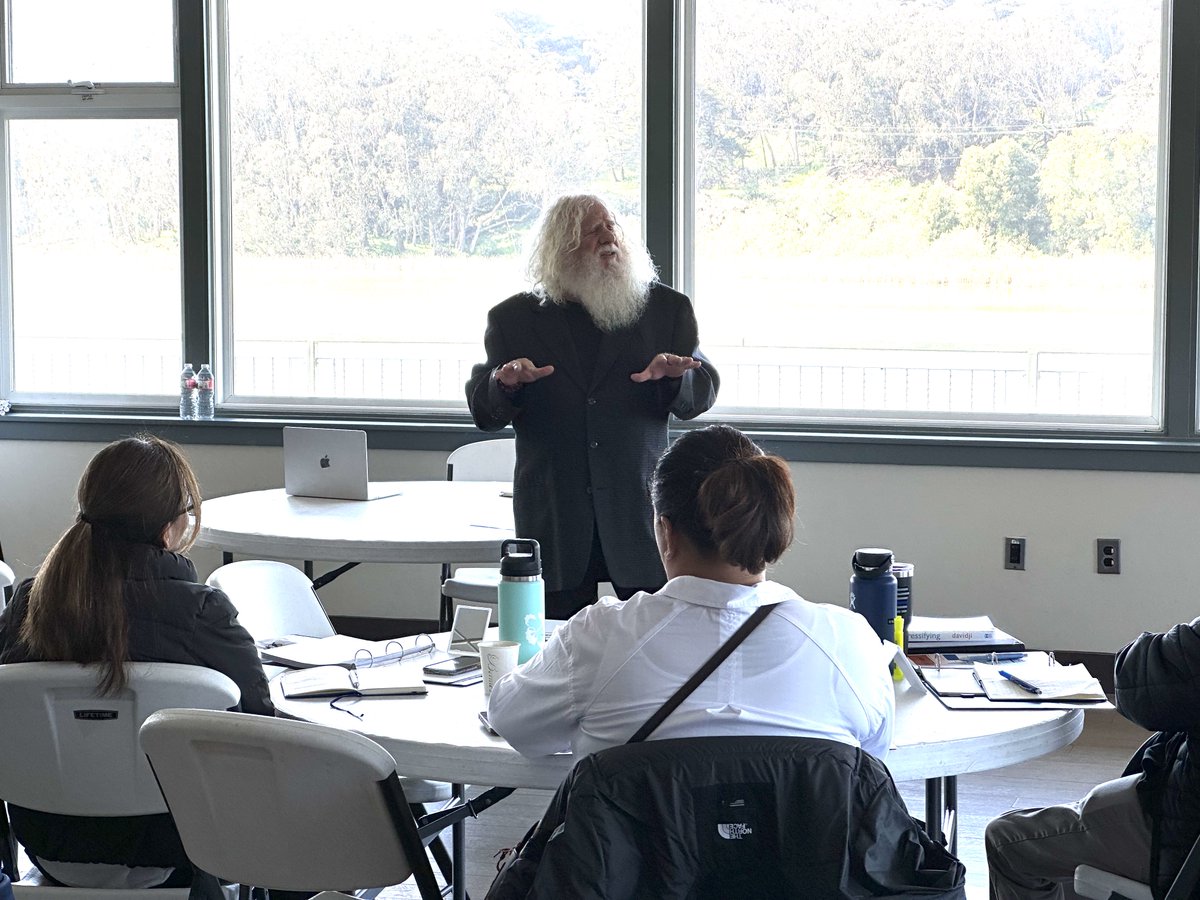 bluecourage's tweet photo. Michael facilitates and davidji teaches Mindfulness & Destressifying for the San Francisco Police Department’s Cohort 5 Leadership Development Institute!! #SFPD #BlueCourage #davidji #mindfulnesspractice #LeadershipDevelopmentInstitute #SFPDLDI #LELeadershipDevelopment https://t.co/I2qvXE5FS6