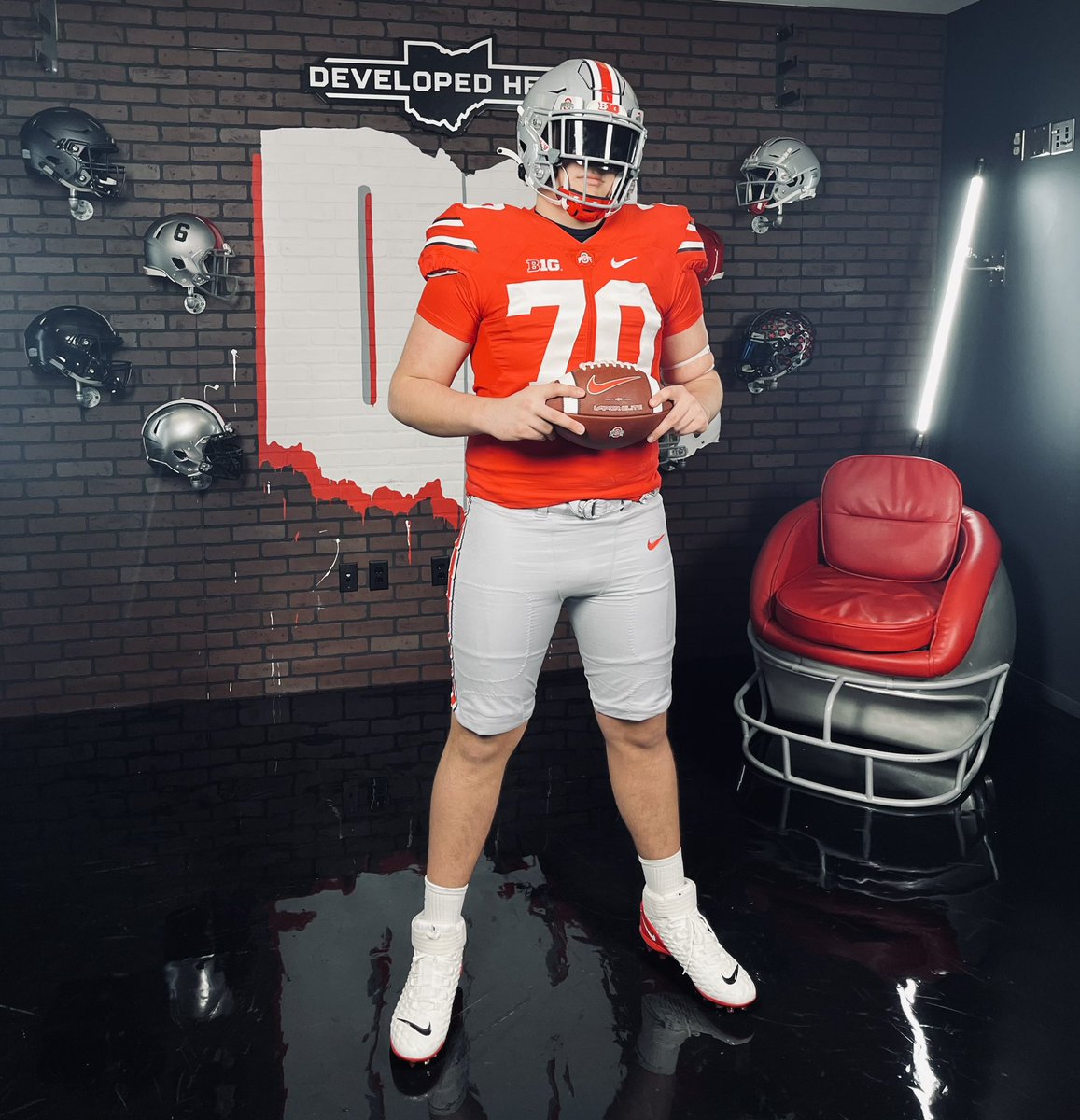 Sam Greer (@samgreer70) on Twitter photo After a great conversation with <a href="/ryandaytime/">Ryan Day</a> I’m blessed to say I’ve received my first division 1 offer from THEE Ohio State University!!
<a href="/OhioStateFB/">Ohio State Football</a> <a href="/CoachJFrye/">Justin Frye</a> <a href="/CoachTonyAlford/">Coach Tony Alford</a> After a great conversation with <a href="/ryandaytime/">Ryan Day</a> I’m blessed to say I’ve received my first division 1 offer from THEE Ohio State University!!
<a href="/OhioStateFB/">Ohio State Football</a> <a href="/CoachJFrye/">Justin Frye</a> <a href="/CoachTonyAlford/">Coach Tony Alford</a>