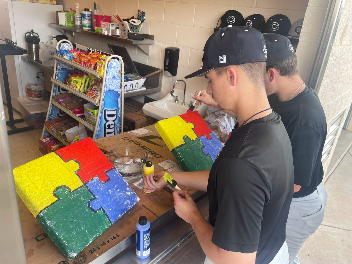 jyeary522's tweet photo. It’s April so you know what that means… time to paint the bases! Just a small way we can help raise awareness! #together #AutismAcceptanceMonth @CPirateBaseball @CrandallHS @Coach_Hardin @jwilliams2018 @LandoPhillips34 @dysen_hopkins @BradenBryant1 https://t.co/1kzeyhN1yf