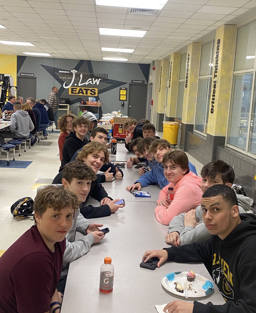 JLHSLacrosse's tweet photo. The Jonathan Law Boys Lacrosse team had a Family &amp; Friends Potluck dinner before they play their cross town rival Foran tomorrow!

Let’s catch out first win - and first win EVER in school history

@jlawadvocate @JLHSAthletics @JLHSBoosterClub https://t.co/duJhEZImo7