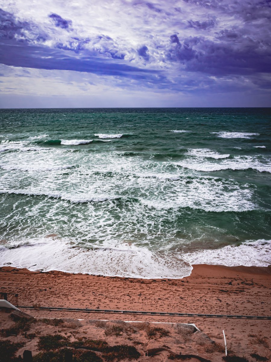 ccscottaz's tweet photo. “The Sea, once it casts its spell, holds one in its net of wonder forever.”
- Jacques Cousteau https://t.co/hcZkHoU0JK