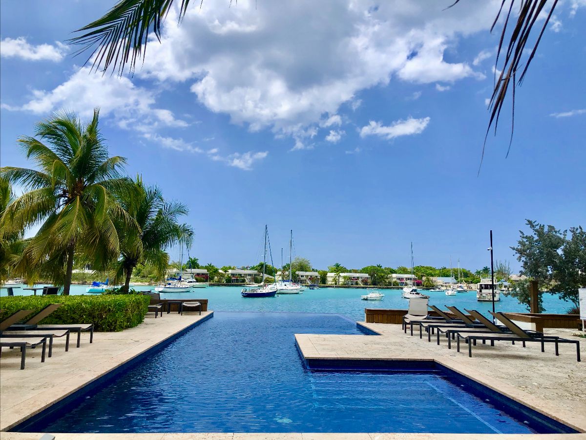 SarahOttey's tweet photo. PROPERTY FEATURE: 22 Freeport Apartment for Sale in Montego Bay, Jamaica! - https://t.co/Ilf5XwTS6u https://t.co/skFKuacl28