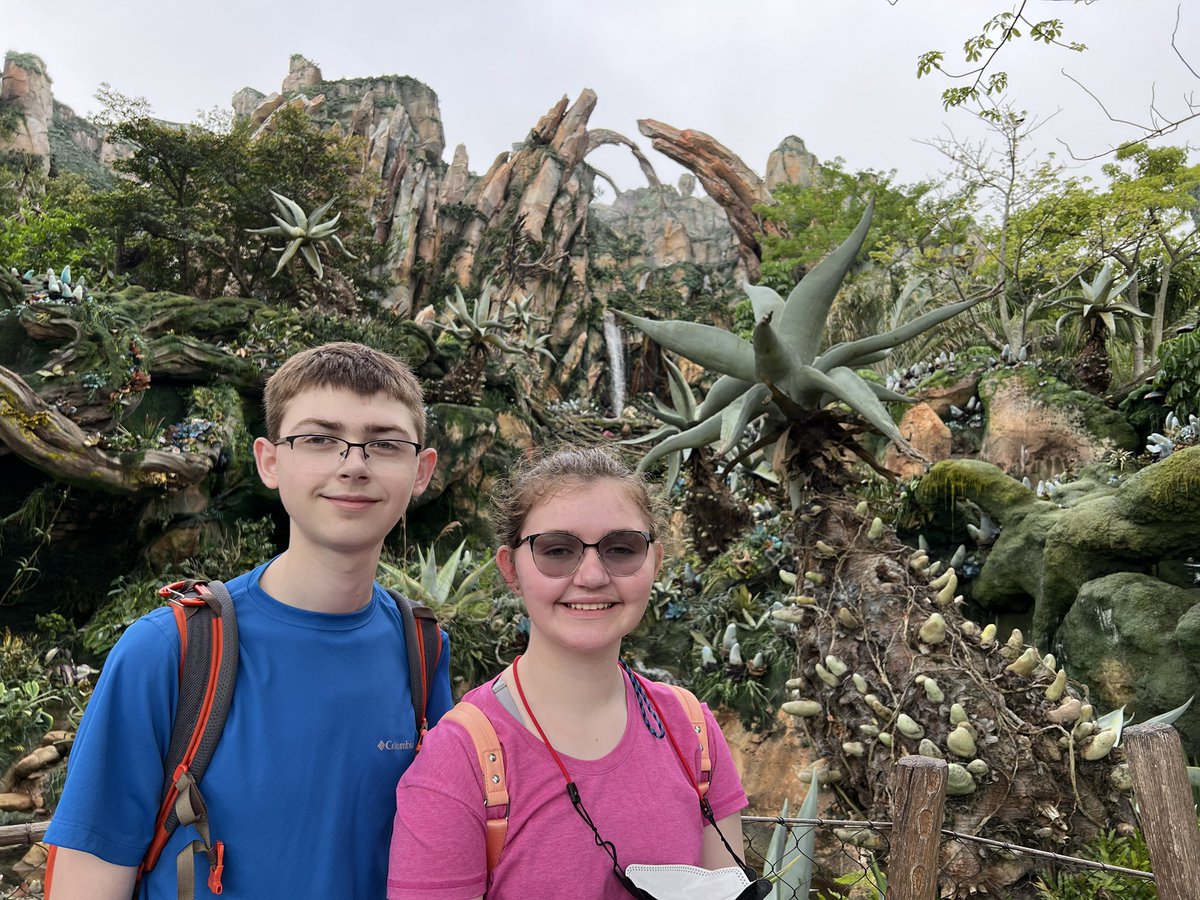 Katie Felix tweet media