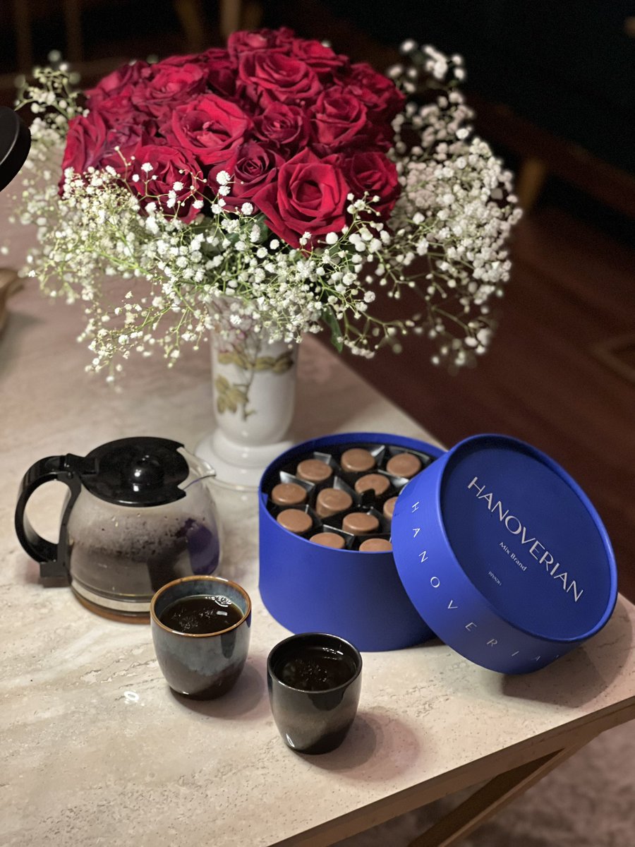 7loo_80's tweet photo. قهوة هالوقت دايم مزاج🤍☕️ https://t.co/UDJb7TTmaE