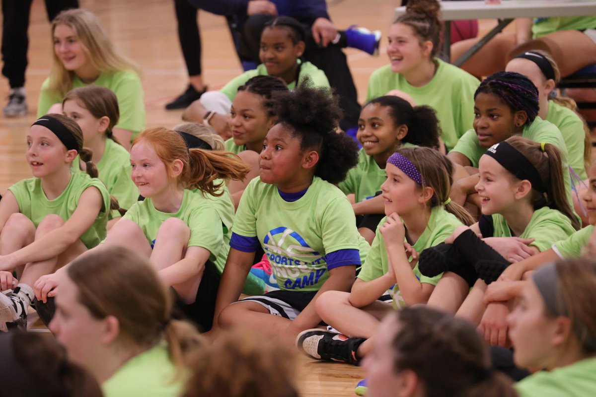SCA_OH's tweet photo. 🟢🔵𝗜𝗿𝗼𝗻 𝗦𝗵𝗮𝗿𝗽𝗲𝗻𝘀 𝗜𝗿𝗼𝗻🔵🟢
SCA Camp was a huge success! It was great to have rising talent, current players, alumni and coaches in the gym! #SCAFam #TheCollective #Sisterhood #BasketballCamp https://t.co/mteChNyVxS
