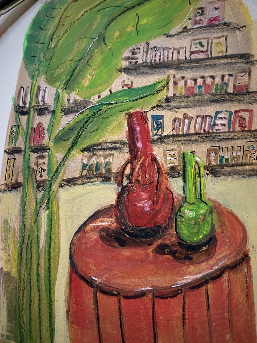 今天畫的速寫，Lafayette裡的讀書區🎨 是個很愜意的地方。今天是我第一次用了很多種media，主要是水粉。打底用的丙烯、sennelier的墨水，最後因為黑色封住了打不開，用了炭筆和沾水筆😂 很喜歡這個肌理的質感，特別生動！
#painting #sketch #illustration #繪畫 #插畫 #スケッチ #イラスト