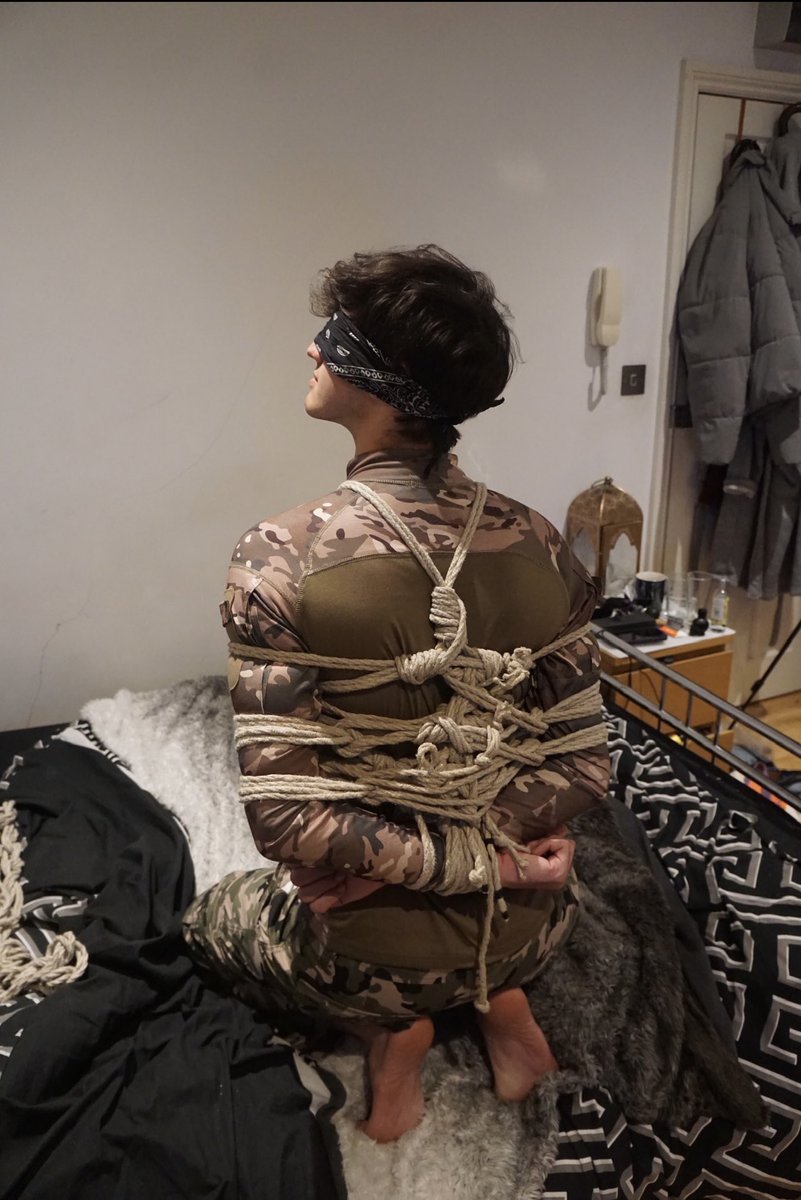 RestrainedVirgo's tweet image. Stumbled into the ropes of @Phantom_Bondage

Lots of struggling followed 😘