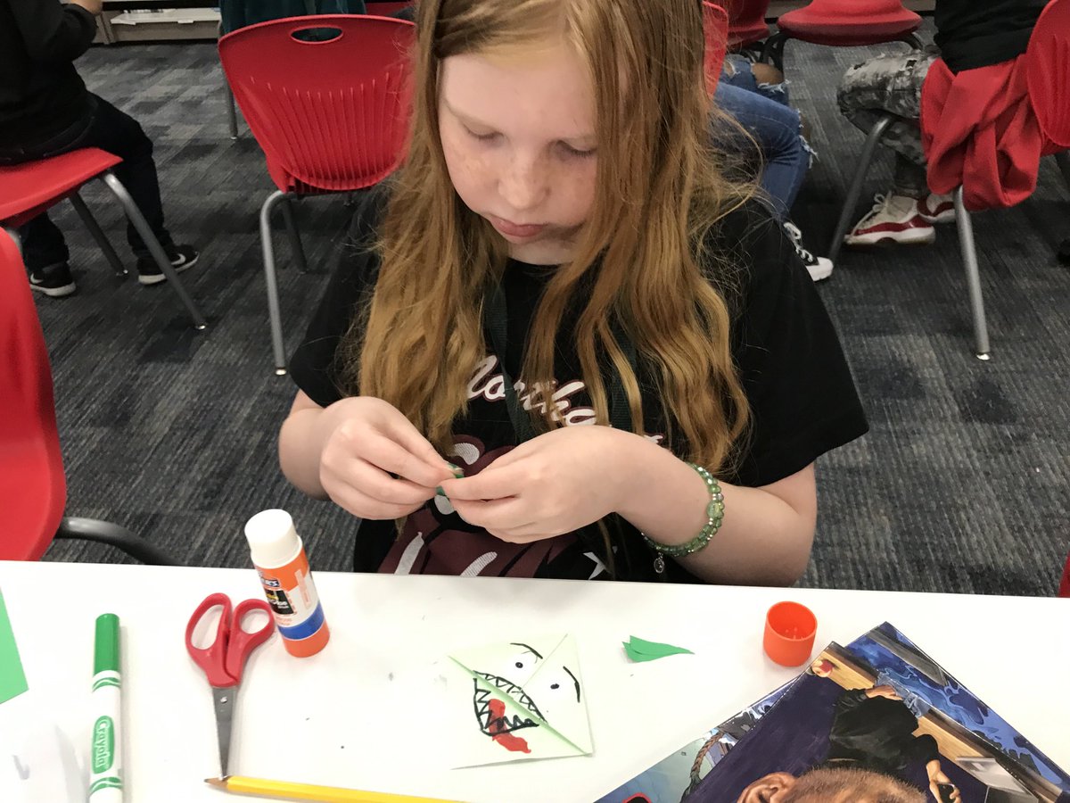 MWise_World's tweet photo. ⁦@CyFairYeager⁩ students having fun in the library maker space creating origami with Mrs. Melly.  Library day is the BEST! https://t.co/UwemWFjWMW
