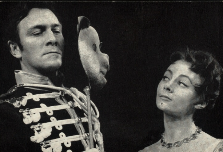 #TheatreThursday #TheaterThursday
Christopher Plummer and Geraldine McEwan as Benedick and Beatrice in a (Stratford, Canada) Shakespeare Festival production of 'Much Ado About Nothing.' 1958.