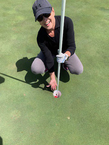 ginaleewrites's tweet photo. Got my first hole in one today!! https://t.co/jSCCtMDj3N