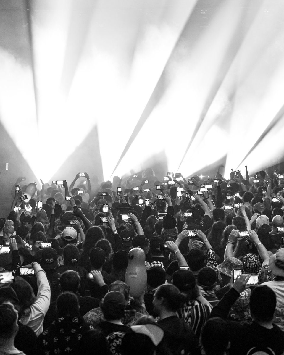 gjonesbass's tweet photo. THE ALLEGORY OF THE RAVE https://t.co/cNJi1zD0Cz