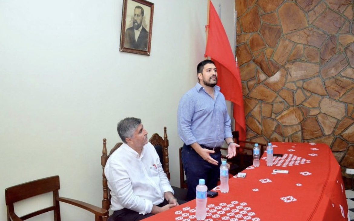 EspinolaEspnol1's tweet photo. Reunión dirigencial con la poderosa secc número 3 gracias a su pte @ingduartedure y a nuestra eterna madre Guazu Mami Roa @SantiPenap https://t.co/erdepfve6B