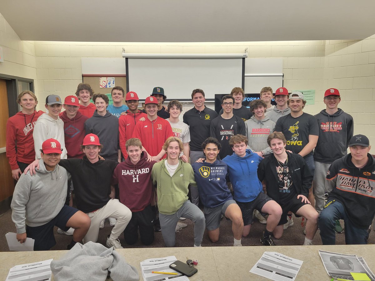 dosriosbaseball's tweet photo. Thank you to GOLD Consulting for helping us "embrace the we and lose the me".  Working towards building better ballplayers and even better young men. https://t.co/blp3DIN1z4