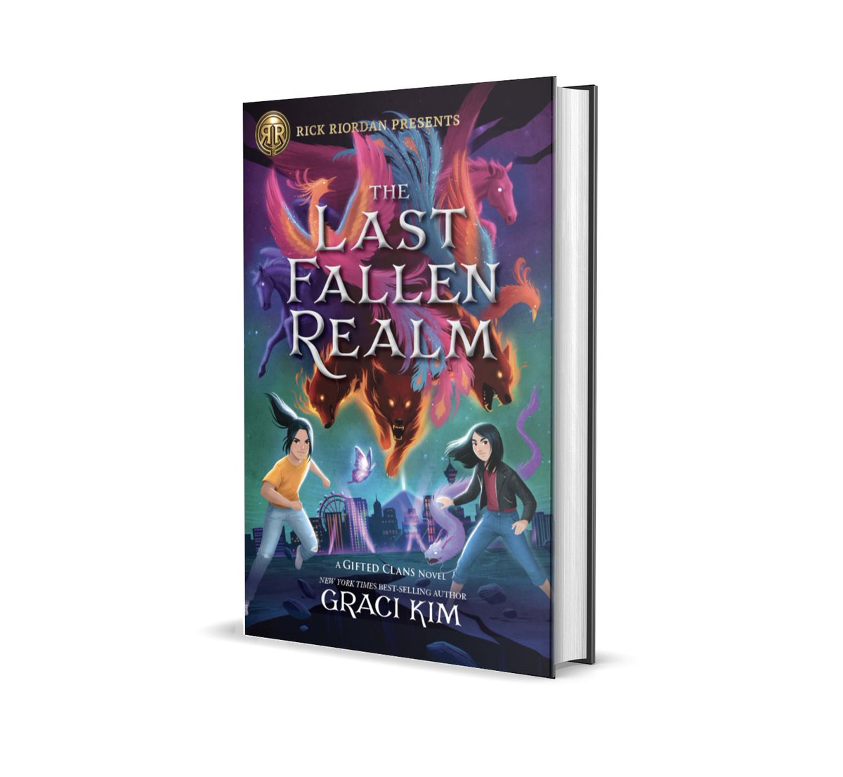 gracikim's tweet photo. preorder from your preferred retailer then jump on https://t.co/oN04rTSsxI & fill out the Google Form. You'll get a signed bookmark + bookplate + a cute acrylic pin of the book cover and/or the wise haetae 😍 And of course, open internationally 🌏💓 (2/2) #thelastfallenREALM https://t.co/zaU0fbhpjg
