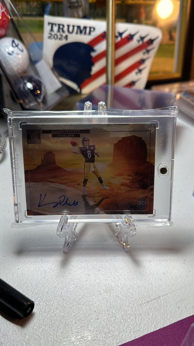 4SharpCorners_'s tweet photo. Razz 10 spots at $17 per 
Kenny Pickett rookie landscape auto /99
1.
2.
3.
4. falcon
5.
6.
7.falcon
8.
9.
10. https://t.co/jdoRkZvRX9